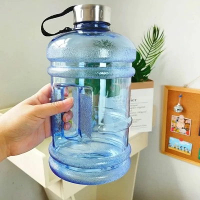 Bidon butelka sportowa na wodę water jug kanister 2,2l